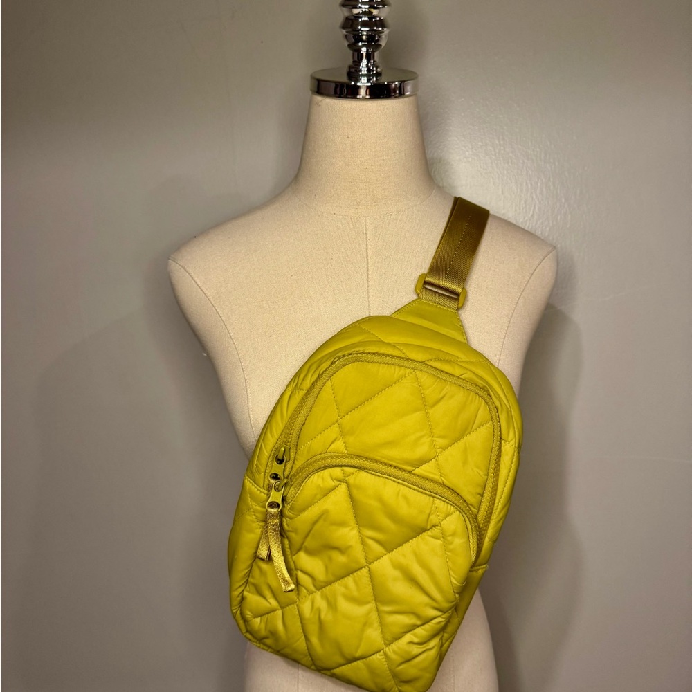 Vera Bradley Mustard Quilted Backpack - Picture 2 of 6